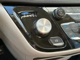 Chrysler Pacifica Plug-In Hybrid 2023 Touring L 4dr Mini-Van