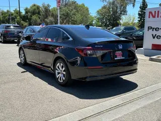 Honda Civic 2025 LX 4dr Sedan