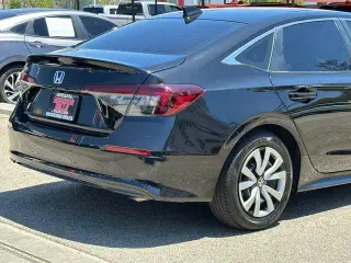 Honda Civic 2025 LX 4dr Sedan