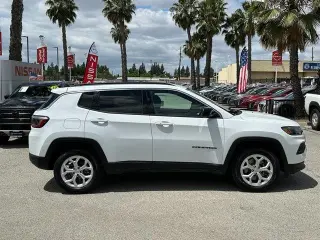 Jeep Compass 2024 4x4 Latitude 4dr SUV