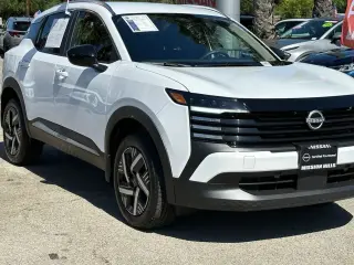 Nissan Kicks 2026 SV 4dr Crossover
