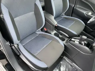 Nissan Versa 2025 SV 4dr Sedan