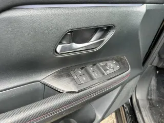 Nissan Kicks 2025 SR 4dr Crossover