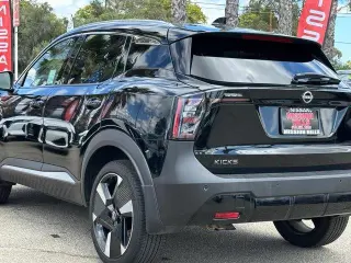Nissan Kicks 2025 SR 4dr Crossover