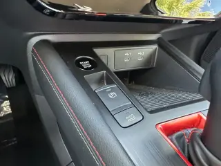 Nissan Kicks 2025 SR 4dr Crossover