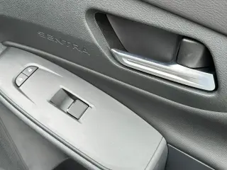 Nissan Sentra 2026 SV 4dr Sedan