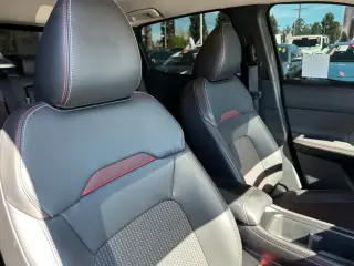 Nissan Kicks 2025 SR 4dr Crossover
