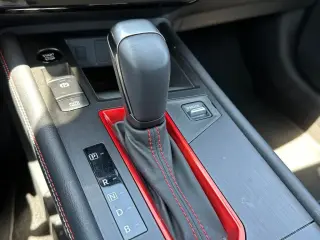 Nissan Kicks 2025 SR 4dr Crossover