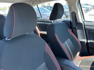 Nissan Versa 2025 SR 4dr Sedan