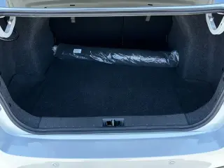 Nissan Versa 2025 SR 4dr Sedan