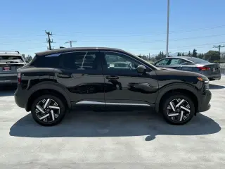Nissan Kicks 2026 SV 4dr Crossover