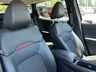 Nissan Kicks 2025 SR 4dr Crossover