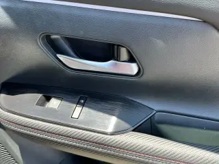 Nissan Kicks 2025 SR 4dr Crossover