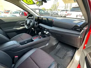 Nissan Kicks 2025 SR 4dr Crossover