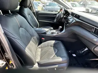 Toyota Camry 2019 XLE V6 4dr Sedan