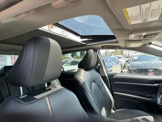 Toyota Camry 2019 XLE V6 4dr Sedan