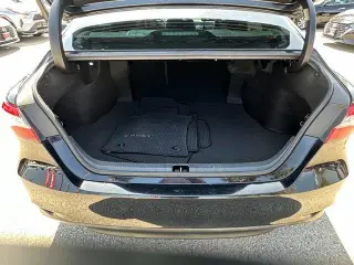 Toyota Camry 2019 XLE V6 4dr Sedan