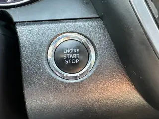 Toyota Camry 2019 XLE V6 4dr Sedan