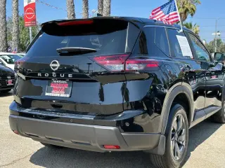 Nissan Rogue 2026 SV 4dr Crossover