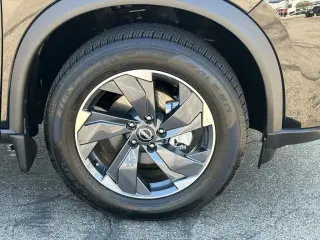 Nissan Rogue 2026 SV 4dr Crossover