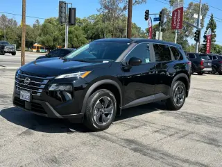 Nissan Rogue 2026 SV 4dr Crossover