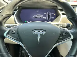 Tesla Model S 2015 AWD 90D 4dr Liftback