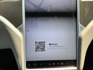 Tesla Model S 2015 AWD 90D 4dr Liftback