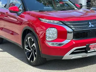 Mitsubishi Outlander 2024 SE 4dr SUV