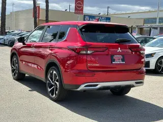 Mitsubishi Outlander 2024 SE 4dr SUV