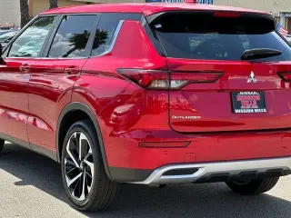 Mitsubishi Outlander 2024 SE 4dr SUV