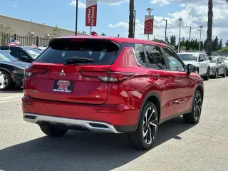 Mitsubishi Outlander 2024 SE 4dr SUV