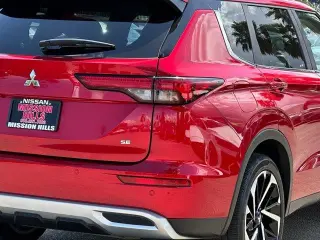 Mitsubishi Outlander 2024 SE 4dr SUV