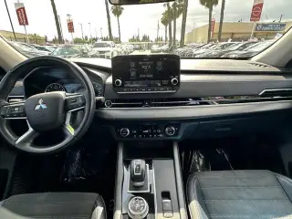 Mitsubishi Outlander 2024 SE 4dr SUV