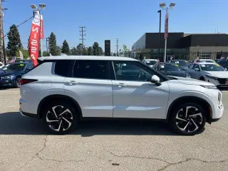 Mitsubishi Outlander 2024 SE 4dr SUV