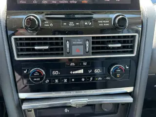 Nissan Armada 2024 4x2 SV 4dr SUV