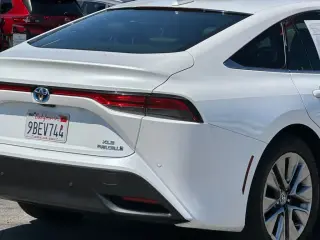Toyota Mirai 2022 XLE 4dr Sedan