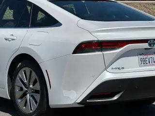 Toyota Mirai 2022 XLE 4dr Sedan