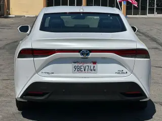 Toyota Mirai 2022 XLE 4dr Sedan