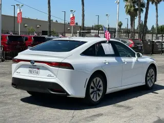 Toyota Mirai 2022 XLE 4dr Sedan