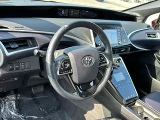 Toyota Mirai 2018 4dr Sedan