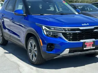 Kia Seltos 2024 S 4dr SUV