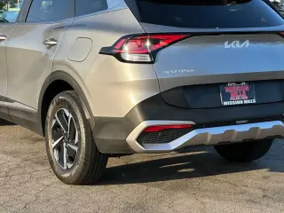 Kia Sportage Hybrid 2023 AWD LX 4dr SUV