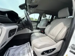 Jeep Grand Cherokee 2022 4x4 Overland 4dr SUV (midyear release)