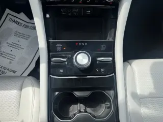 Jeep Grand Cherokee 2022 4x4 Overland 4dr SUV (midyear release)