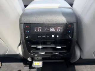 Jeep Grand Cherokee 2022 4x4 Overland 4dr SUV (midyear release)