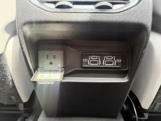 Jeep Grand Cherokee 2022 4x4 Overland 4dr SUV (midyear release)