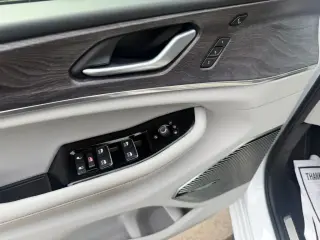 Jeep Grand Cherokee 2022 4x4 Overland 4dr SUV (midyear release)