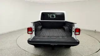 Jeep Gladiator 2023 4x4 Overland 4dr Crew Cab 5.0 ft. SB