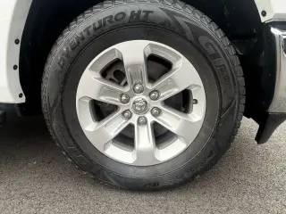 Ram 1500 2021 4x4 Laramie 4dr Crew Cab 5.6 ft. SB Pickup