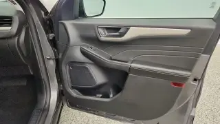 Ford Escape 2022 S 4dr SUV